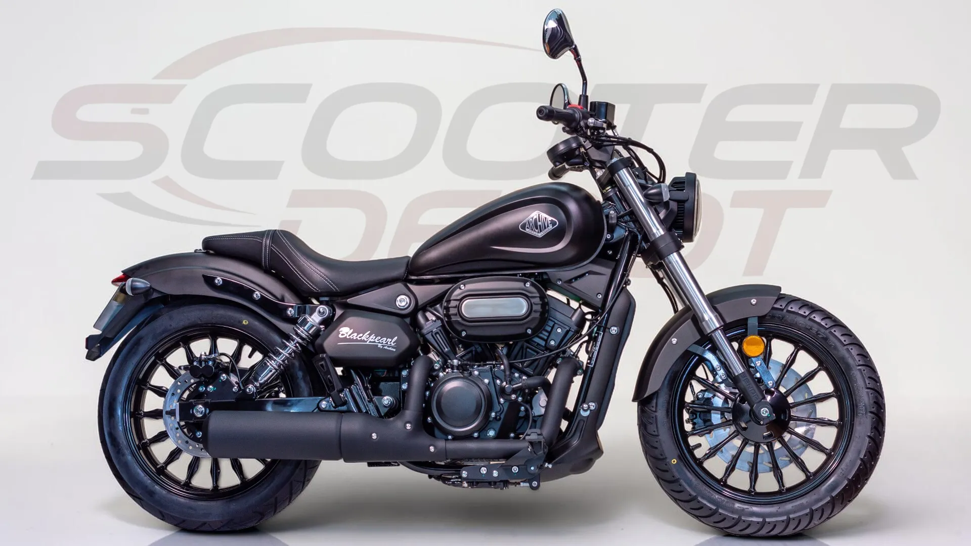 ARCHIVE BLACKPEARL 125 Noir Mat-Moto 125 néo-rétro élégante