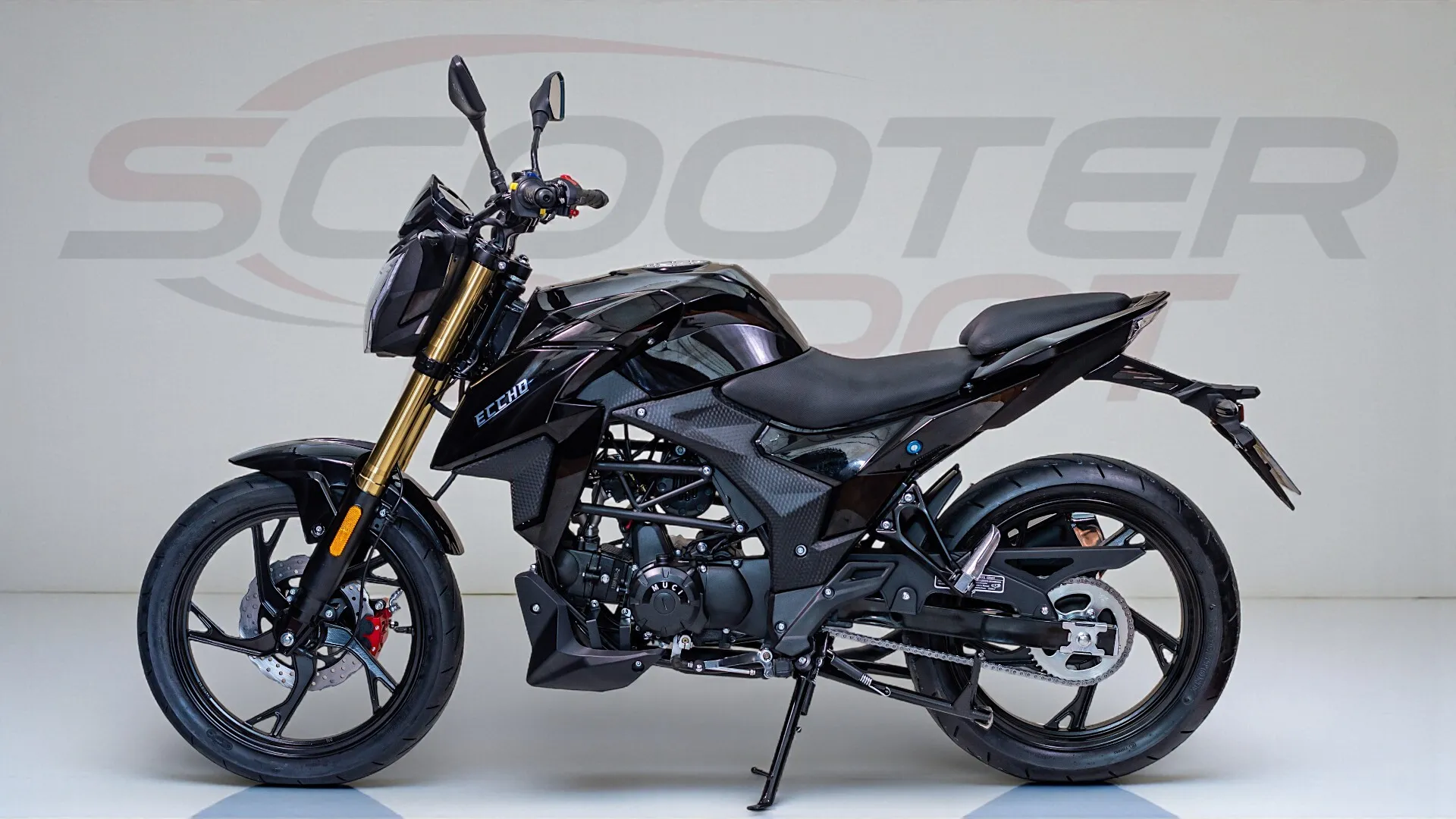 Moto 50cc ECCHO CB 50 : Look Full Black & Selle Basse 750mm