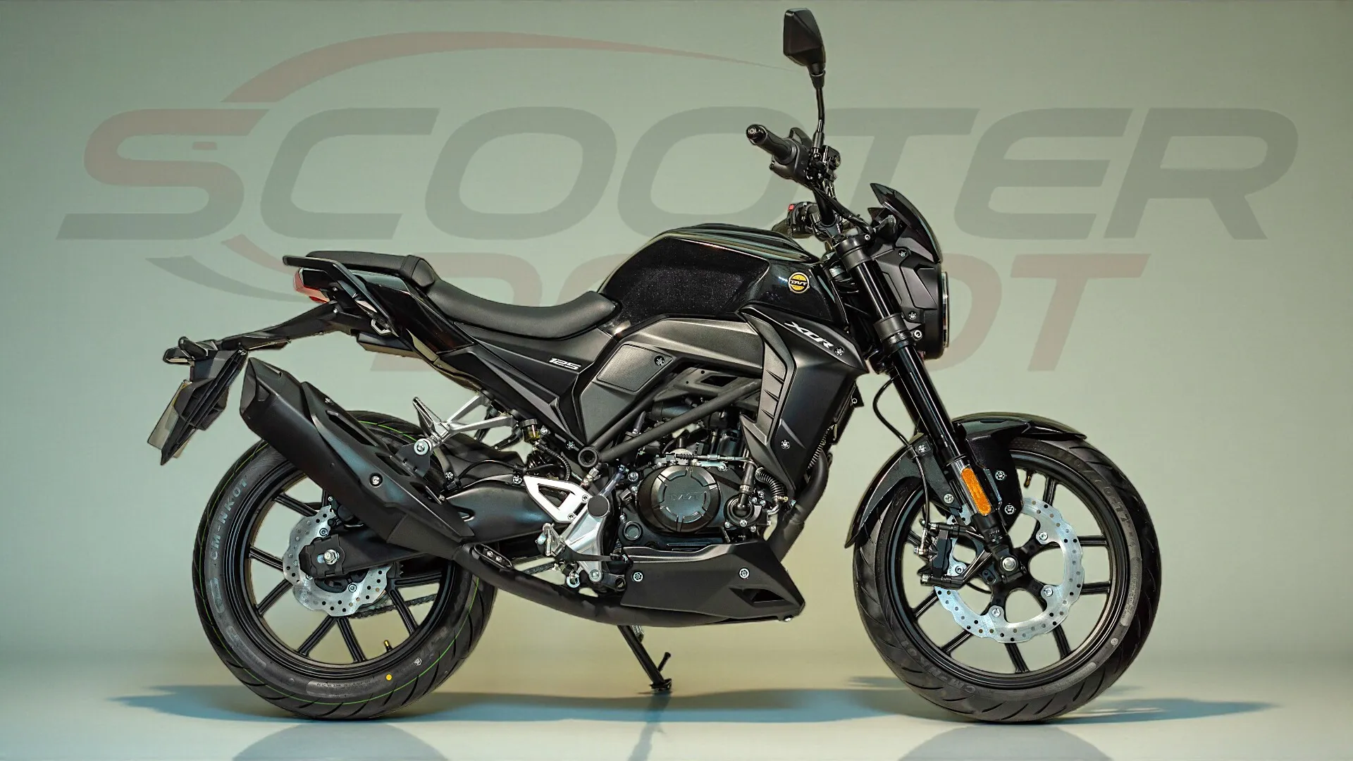 Moto 125cc TNT MOTOR XCR noire - Le roadster à tout faire