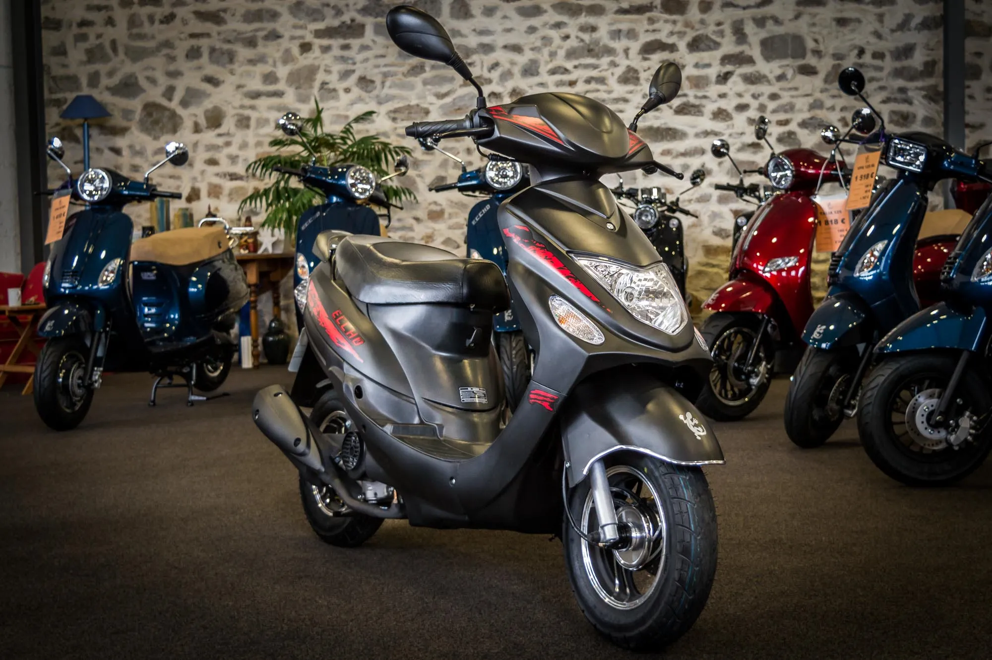 ECCHO JOKER 50 BLACK-le scooter pas cher idéal pour débuter