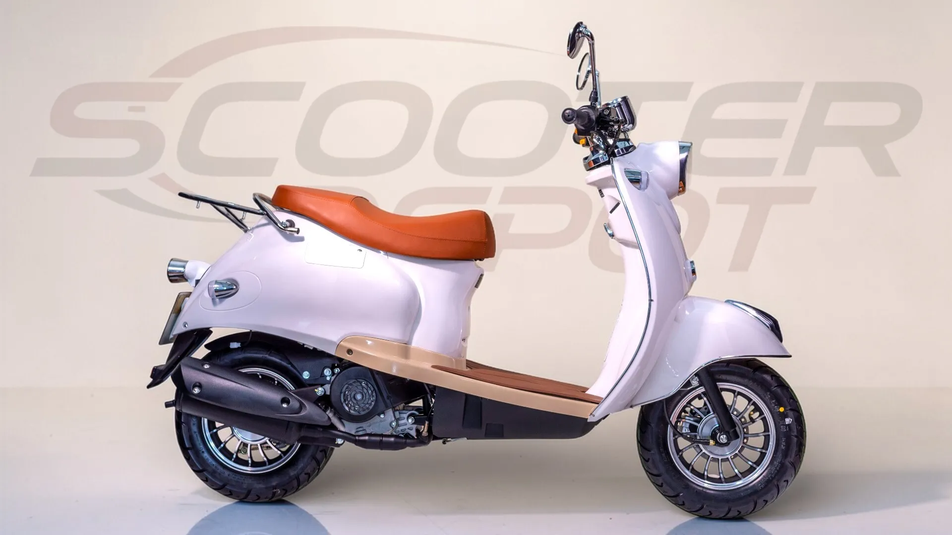 Scooter 50cc RÉTRO WS blanc 2026: style vintage et prise USB